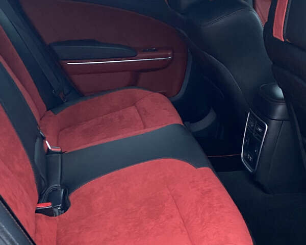 Серый Додж Чарджер, объемом двигателя 6.4 л и пробегом 45 тыс. км за 45000 $, фото 17 на Automoto.ua