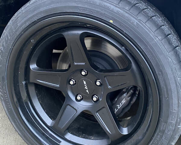 Серый Додж Чарджер, объемом двигателя 6.4 л и пробегом 45 тыс. км за 45000 $, фото 10 на Automoto.ua