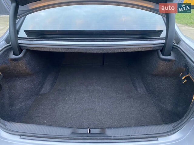 Серый Додж Чарджер, объемом двигателя 6.4 л и пробегом 45 тыс. км за 45000 $, фото 9 на Automoto.ua