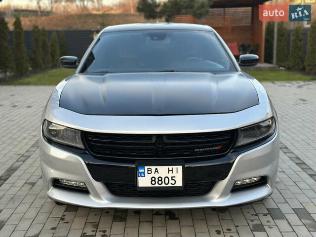 Сірий Додж Charger, об'ємом двигуна 3.6 л та пробігом 47 тис. км за 25000 $, фото 1 на Automoto.ua