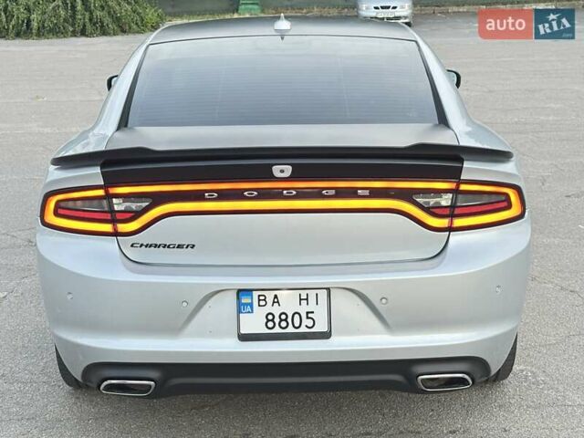 Додж Чарджер 2022 в Умани на Automoto.ua Серый Додж Чарджер, объемом двигателя 3.6 л и пробегом 35 тыс. км за 26400 $, фото 17 на Automoto.ua
