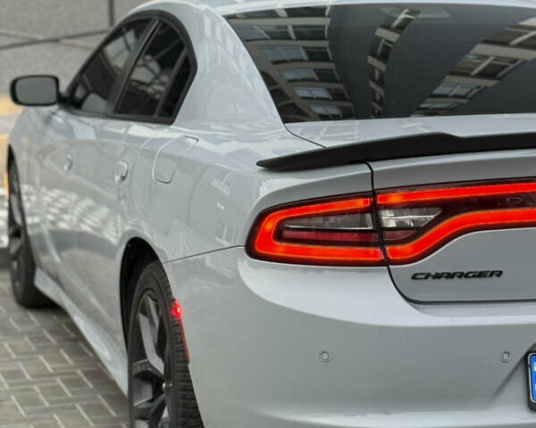 Серый Додж Чарджер, объемом двигателя 3.6 л и пробегом 65 тыс. км за 23900 $, фото 20 на Automoto.ua