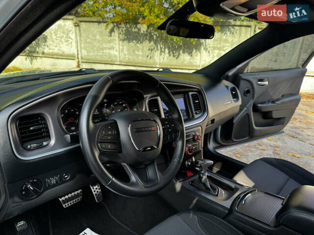 Додж Чарджер 2022 в Белой Церкве на Automoto.ua Серый Додж Чарджер, объемом двигателя 3.6 л и пробегом 63 тыс. км за 24999 $, фото 18 на Automoto.ua