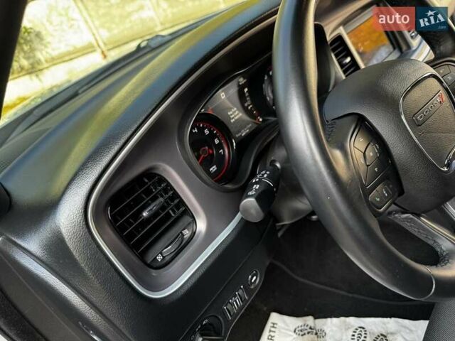 Додж Чарджер 2022 в Белой Церкве на Automoto.ua Серый Додж Чарджер, объемом двигателя 3.6 л и пробегом 63 тыс. км за 24500 $, фото 22 на Automoto.ua
