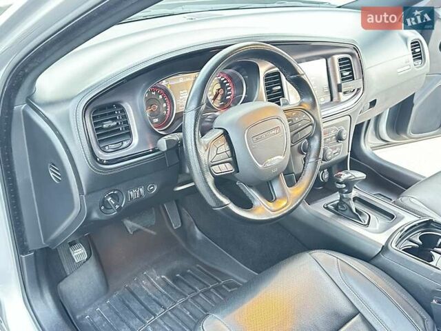 Додж Чарджер 2022 в Умани на Automoto.ua Серый Додж Чарджер, объемом двигателя 3.6 л и пробегом 35 тыс. км за 26400 $, фото 22 на Automoto.ua