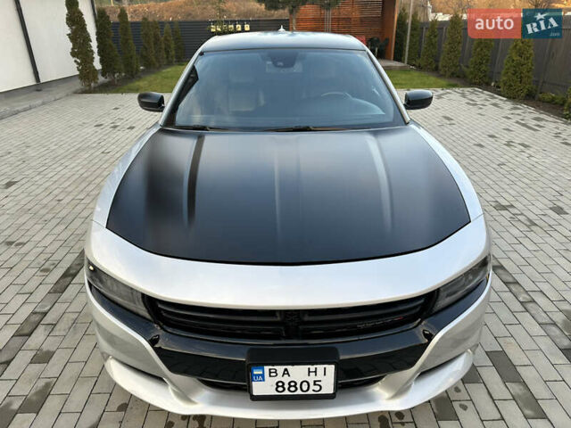 Сірий Додж Charger, об'ємом двигуна 3.6 л та пробігом 47 тис. км за 25000 $, фото 9 на Automoto.ua