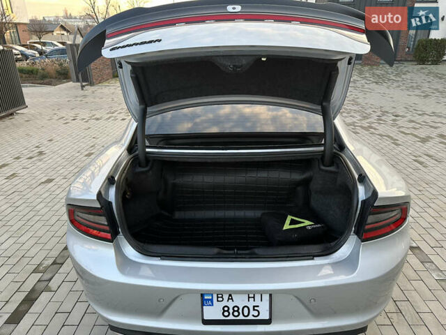 Сірий Додж Charger, об'ємом двигуна 3.6 л та пробігом 47 тис. км за 25000 $, фото 44 на Automoto.ua