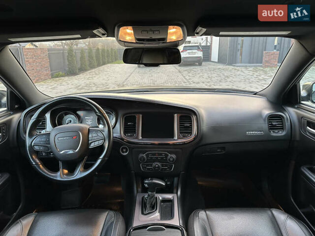Сірий Додж Charger, об'ємом двигуна 3.6 л та пробігом 47 тис. км за 25000 $, фото 42 на Automoto.ua
