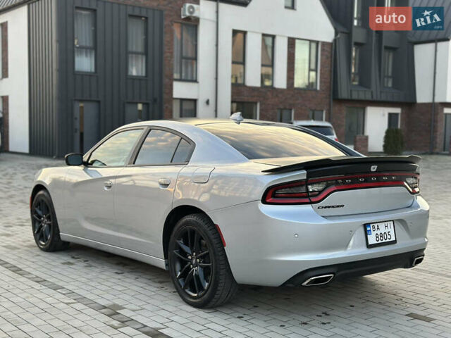 Сірий Додж Charger, об'ємом двигуна 3.6 л та пробігом 47 тис. км за 25000 $, фото 6 на Automoto.ua