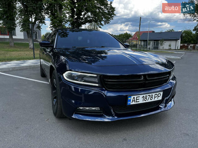 Синий Додж Чарджер, объемом двигателя 3.6 л и пробегом 211 тыс. км за 17600 $, фото 1 на Automoto.ua