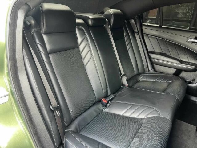 Додж Чарджер 2021 в Киеве на Automoto.ua Зеленый Додж Чарджер, объемом двигателя 6.2 л и пробегом 16 тыс. км за 15800 $, фото 15 на Automoto.ua