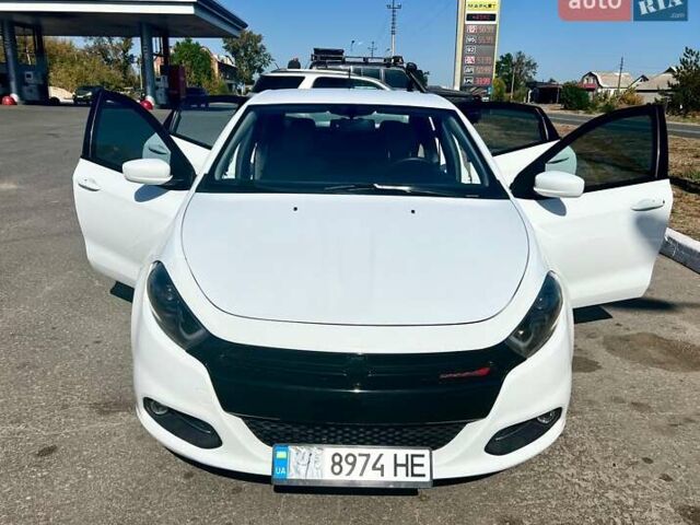 Белый Додж Дарт, объемом двигателя 1.37 л и пробегом 216 тыс. км за 7000 $, фото 12 на Automoto.ua