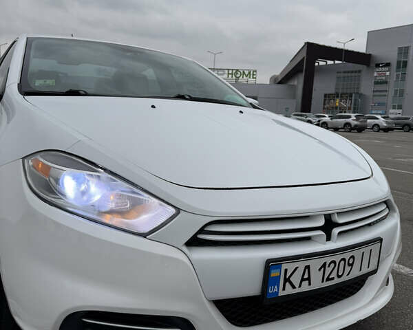 Додж Дарт 2012 в Киеве на Automoto.ua Белый Додж Дарт, объемом двигателя 2 л и пробегом 145 тыс. км за 8200 $, фото 4 на Automoto.ua