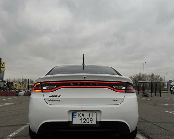 Додж Дарт 2012 в Киеве на Automoto.ua Белый Додж Дарт, объемом двигателя 2 л и пробегом 145 тыс. км за 8200 $, фото 10 на Automoto.ua