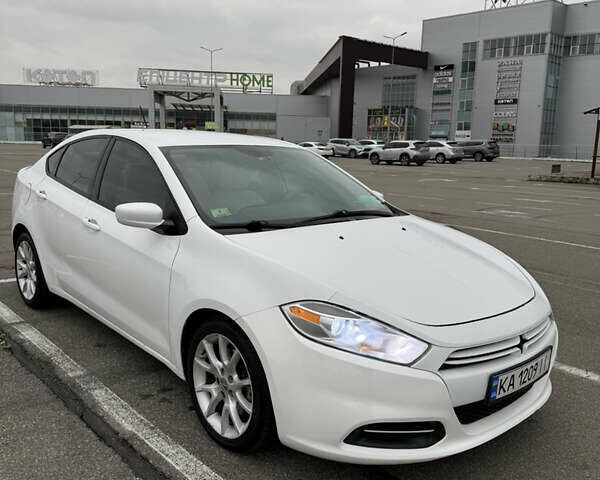 Додж Дарт 2012 в Киеве на Automoto.ua Белый Додж Дарт, объемом двигателя 2 л и пробегом 145 тыс. км за 8200 $, фото 3 на Automoto.ua