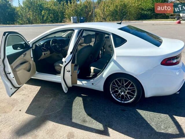 Белый Додж Дарт, объемом двигателя 1.37 л и пробегом 216 тыс. км за 7000 $, фото 19 на Automoto.ua