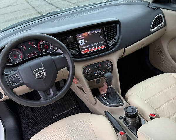 Додж Дарт 2012 в Киеве на Automoto.ua Белый Додж Дарт, объемом двигателя 2 л и пробегом 145 тыс. км за 8200 $, фото 21 на Automoto.ua