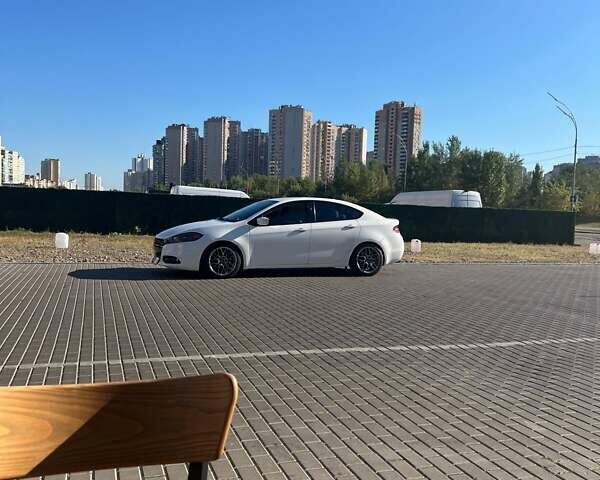 Белый Додж Дарт, объемом двигателя 1.37 л и пробегом 216 тыс. км за 7000 $, фото 3 на Automoto.ua