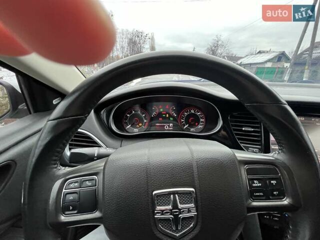 Белый Додж Дарт, объемом двигателя 2 л и пробегом 148 тыс. км за 8700 $, фото 10 на Automoto.ua