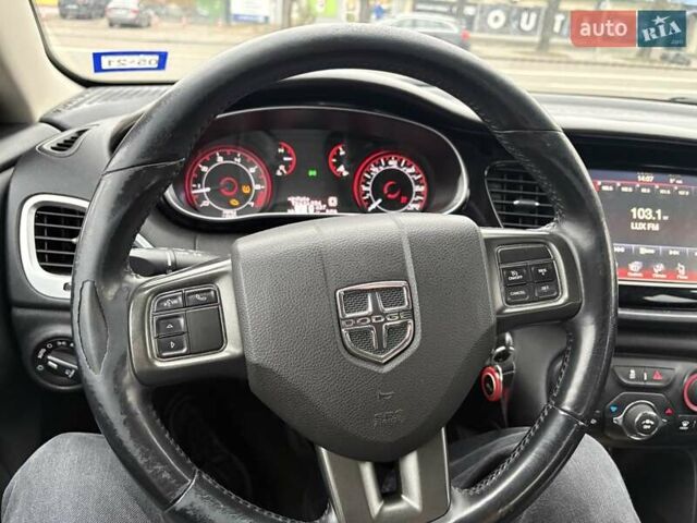 Белый Додж Дарт, объемом двигателя 2 л и пробегом 253 тыс. км за 4900 $, фото 19 на Automoto.ua