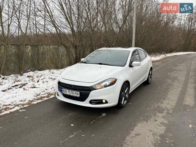 Белый Додж Дарт, объемом двигателя 2 л и пробегом 148 тыс. км за 8700 $, фото 1 на Automoto.ua