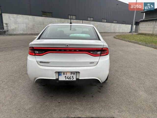 Белый Додж Дарт, объемом двигателя 2 л и пробегом 253 тыс. км за 4900 $, фото 8 на Automoto.ua