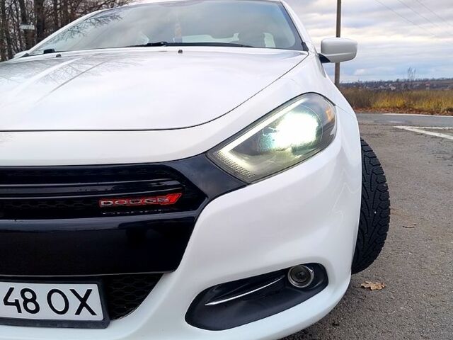 Белый Додж Дарт, объемом двигателя 1.4 л и пробегом 216 тыс. км за 6900 $, фото 2 на Automoto.ua