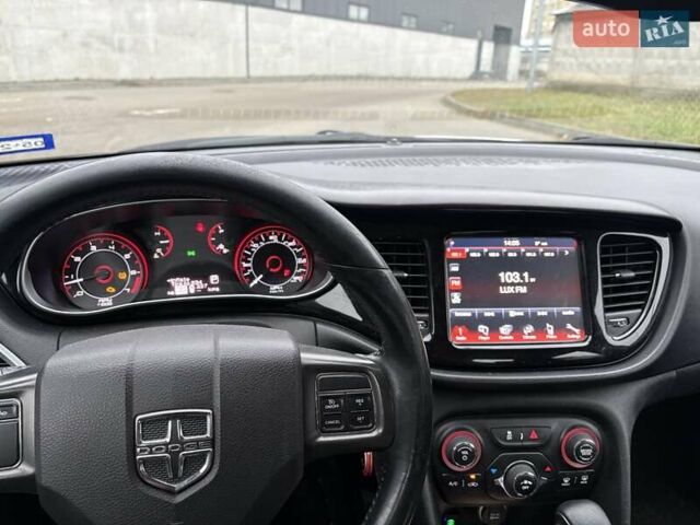 Белый Додж Дарт, объемом двигателя 2 л и пробегом 253 тыс. км за 4900 $, фото 18 на Automoto.ua