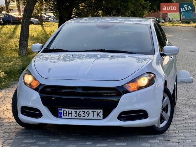 Белый Додж Дарт, объемом двигателя 2.4 л и пробегом 212 тыс. км за 6999 $, фото 15 на Automoto.ua