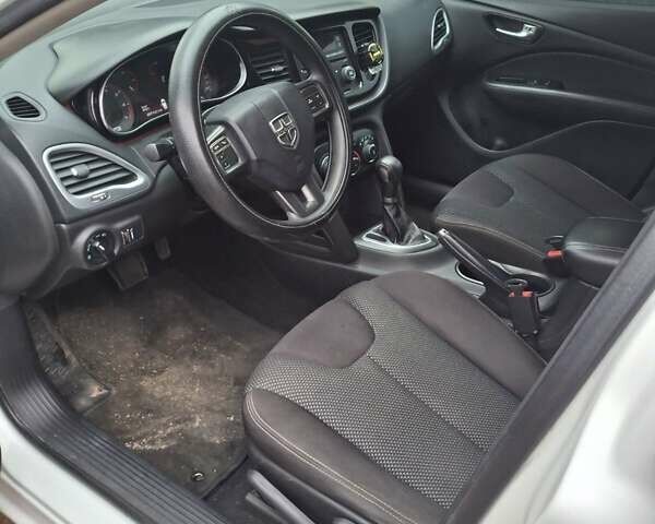 Білий Додж Дарт, об'ємом двигуна 2.36 л та пробігом 267 тис. км за 7000 $, фото 5 на Automoto.ua