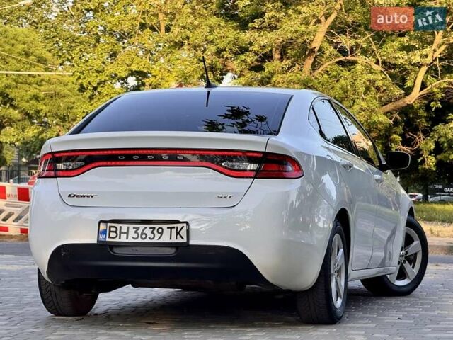 Белый Додж Дарт, объемом двигателя 2.4 л и пробегом 212 тыс. км за 6999 $, фото 27 на Automoto.ua