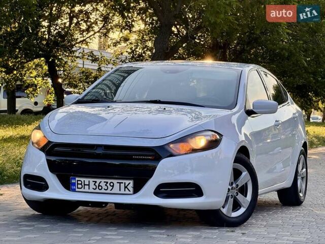 Белый Додж Дарт, объемом двигателя 2.4 л и пробегом 212 тыс. км за 6999 $, фото 22 на Automoto.ua