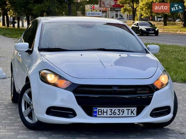 Белый Додж Дарт, объемом двигателя 2.4 л и пробегом 212 тыс. км за 6999 $, фото 26 на Automoto.ua