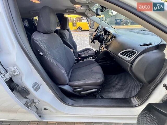 Белый Додж Дарт, объемом двигателя 2.4 л и пробегом 212 тыс. км за 6999 $, фото 42 на Automoto.ua