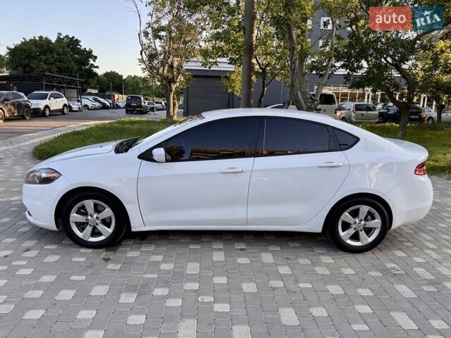 Белый Додж Дарт, объемом двигателя 2.4 л и пробегом 212 тыс. км за 6999 $, фото 7 на Automoto.ua