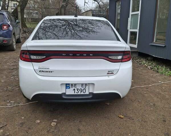 Білий Додж Дарт, об'ємом двигуна 2.36 л та пробігом 267 тис. км за 7000 $, фото 2 на Automoto.ua