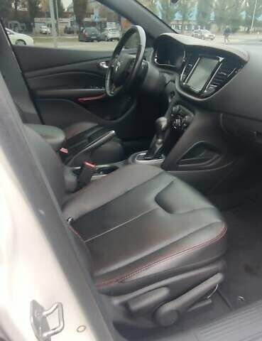 Белый Додж Дарт, объемом двигателя 2.36 л и пробегом 84 тыс. км за 9900 $, фото 13 на Automoto.ua