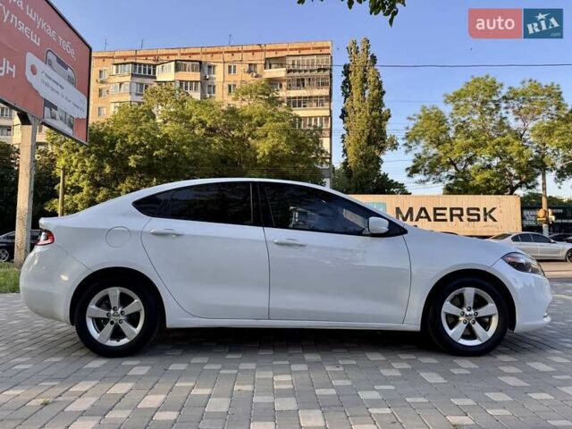 Белый Додж Дарт, объемом двигателя 2.4 л и пробегом 212 тыс. км за 6999 $, фото 10 на Automoto.ua