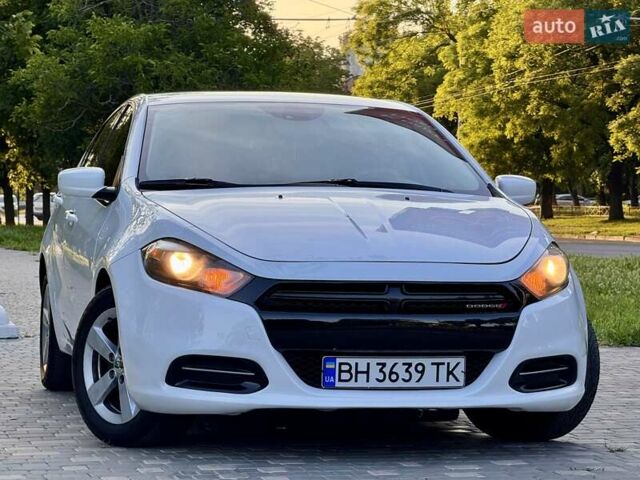 Белый Додж Дарт, объемом двигателя 2.4 л и пробегом 212 тыс. км за 6999 $, фото 30 на Automoto.ua