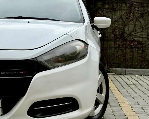 Білий Додж Дарт, об'ємом двигуна 2.4 л та пробігом 212 тис. км за 6900 $, фото 3 на Automoto.ua