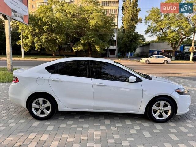 Белый Додж Дарт, объемом двигателя 2.4 л и пробегом 212 тыс. км за 6999 $, фото 11 на Automoto.ua