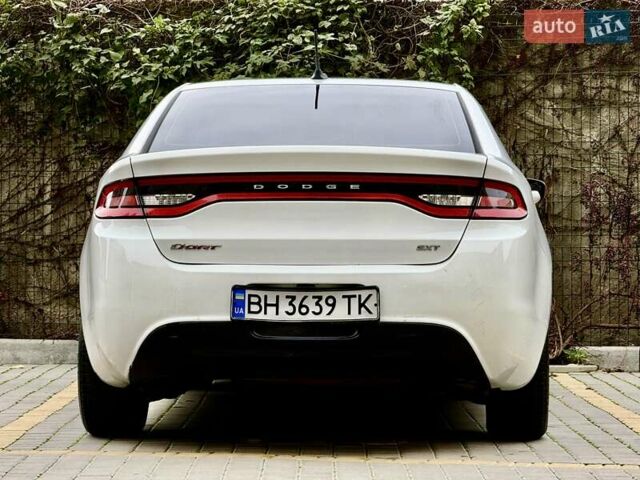 Білий Додж Дарт, об'ємом двигуна 2.4 л та пробігом 212 тис. км за 6900 $, фото 14 на Automoto.ua