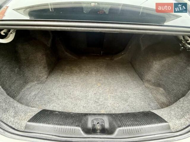 Білий Додж Дарт, об'ємом двигуна 2.4 л та пробігом 212 тис. км за 6900 $, фото 26 на Automoto.ua