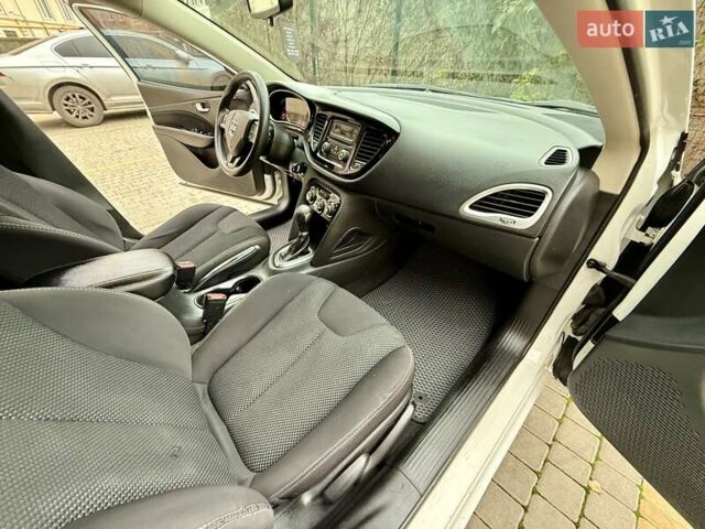 Білий Додж Дарт, об'ємом двигуна 2.4 л та пробігом 212 тис. км за 6900 $, фото 40 на Automoto.ua