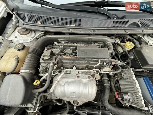 Білий Додж Дарт, об'ємом двигуна 2.4 л та пробігом 212 тис. км за 6900 $, фото 53 на Automoto.ua