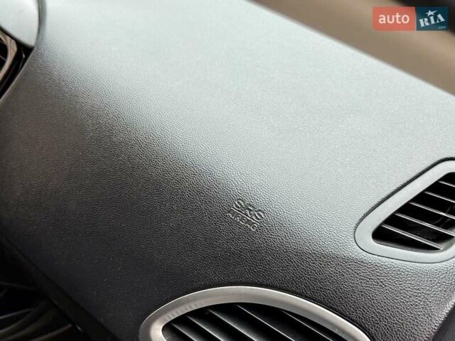 Білий Додж Дарт, об'ємом двигуна 2.4 л та пробігом 212 тис. км за 6900 $, фото 43 на Automoto.ua