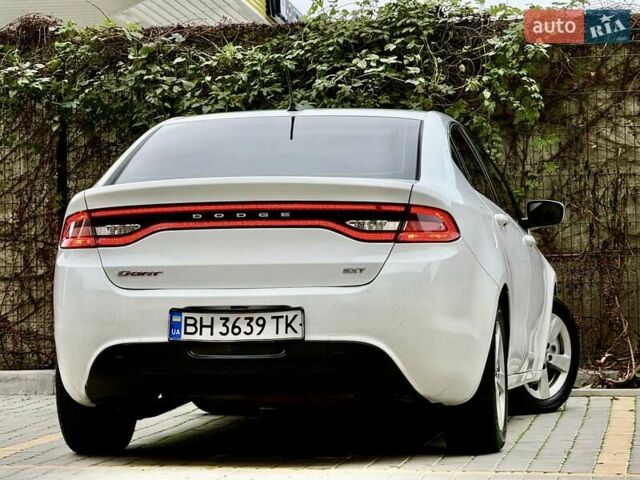 Білий Додж Дарт, об'ємом двигуна 2.4 л та пробігом 212 тис. км за 6900 $, фото 17 на Automoto.ua