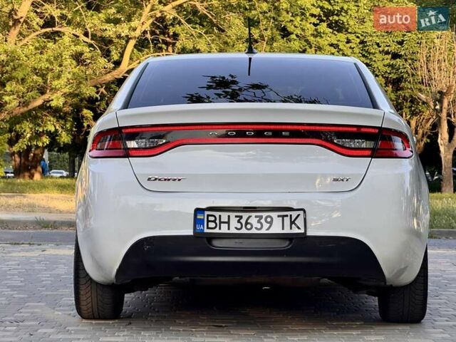 Белый Додж Дарт, объемом двигателя 2.4 л и пробегом 212 тыс. км за 6999 $, фото 14 на Automoto.ua