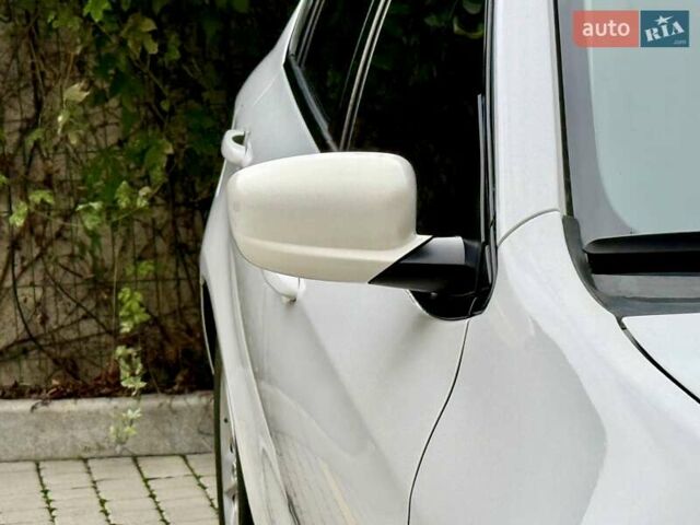 Білий Додж Дарт, об'ємом двигуна 2.4 л та пробігом 212 тис. км за 6900 $, фото 9 на Automoto.ua