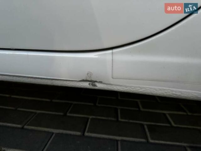 Белый Додж Дарт, объемом двигателя 2.4 л и пробегом 151 тыс. км за 7800 $, фото 7 на Automoto.ua